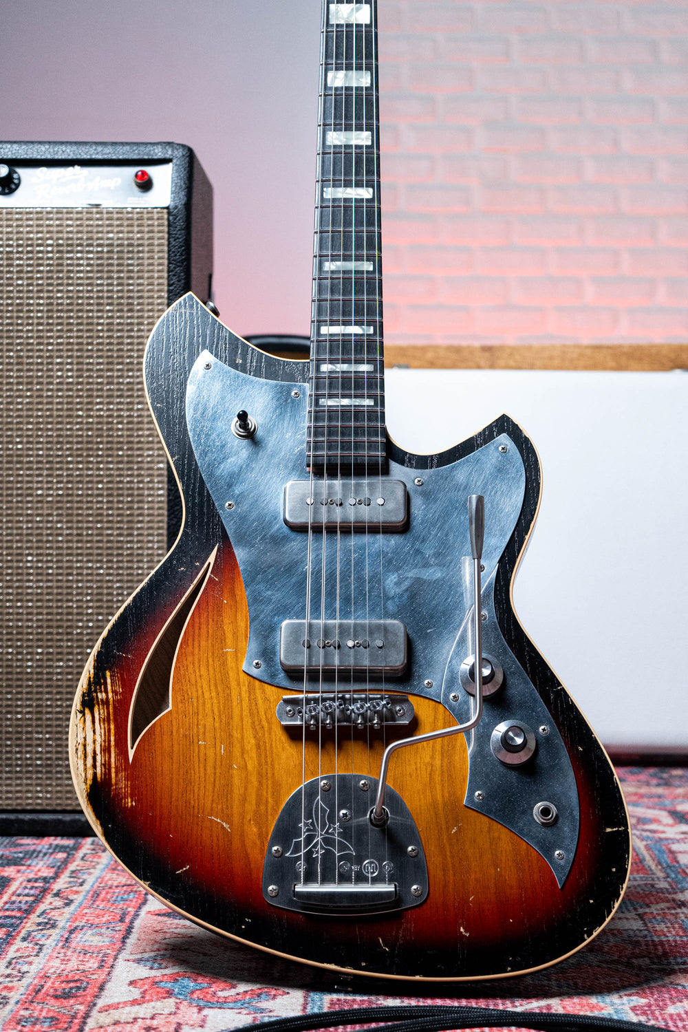 Novo Miris J in 3-Tone Burst