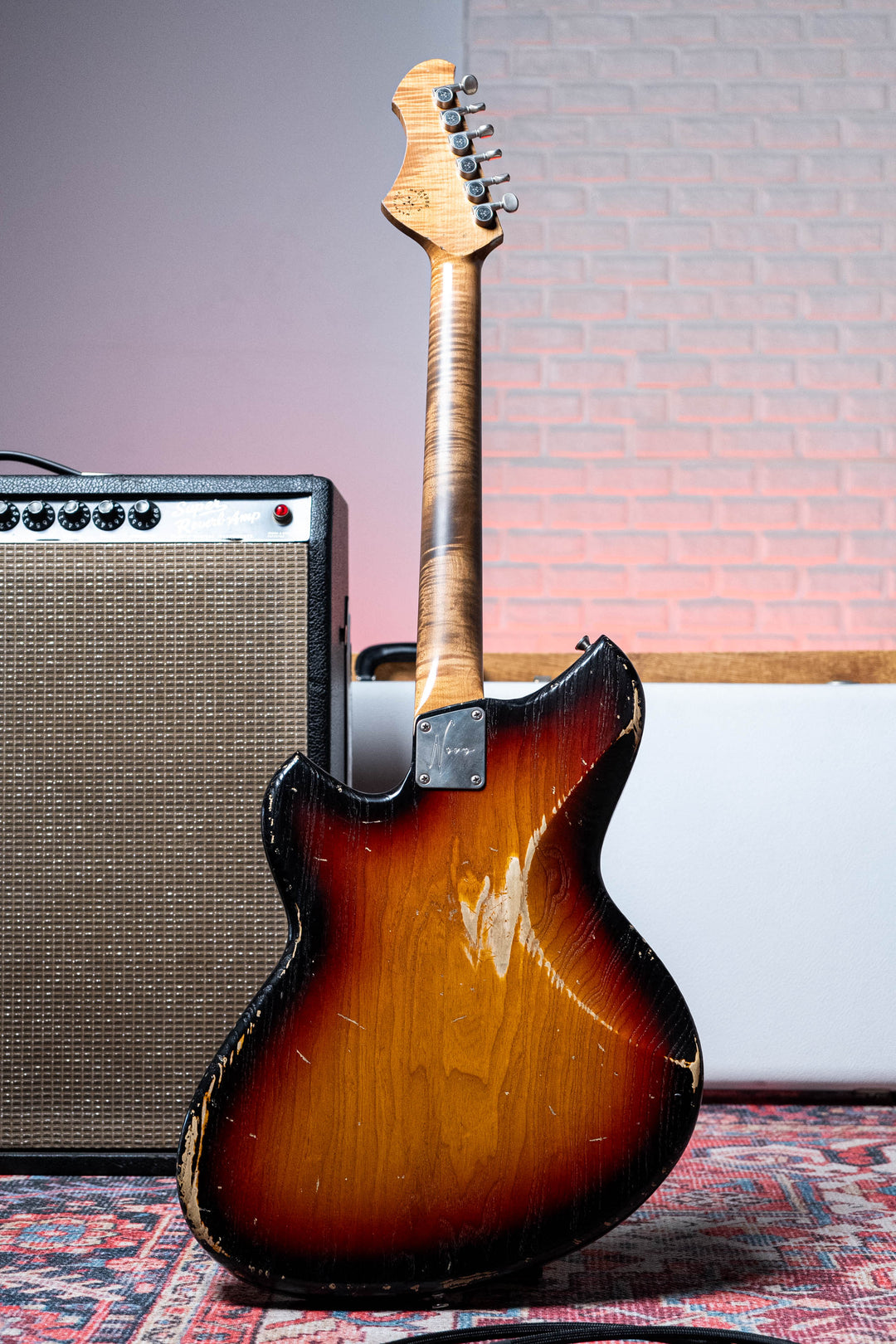 Novo Miris J in 3-Tone Burst