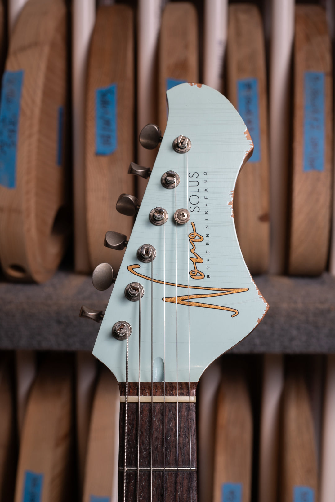 Novo Solus F2 LTD in Sonic Blue