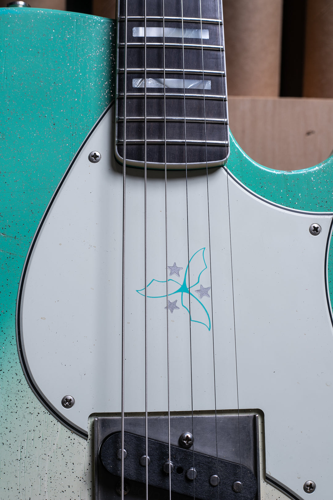 Novo Signature Solus F1 in Seafoam Silvertone Burst